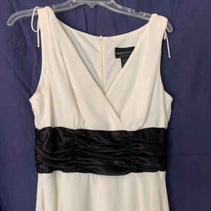 White dress with black sash, connected size 10